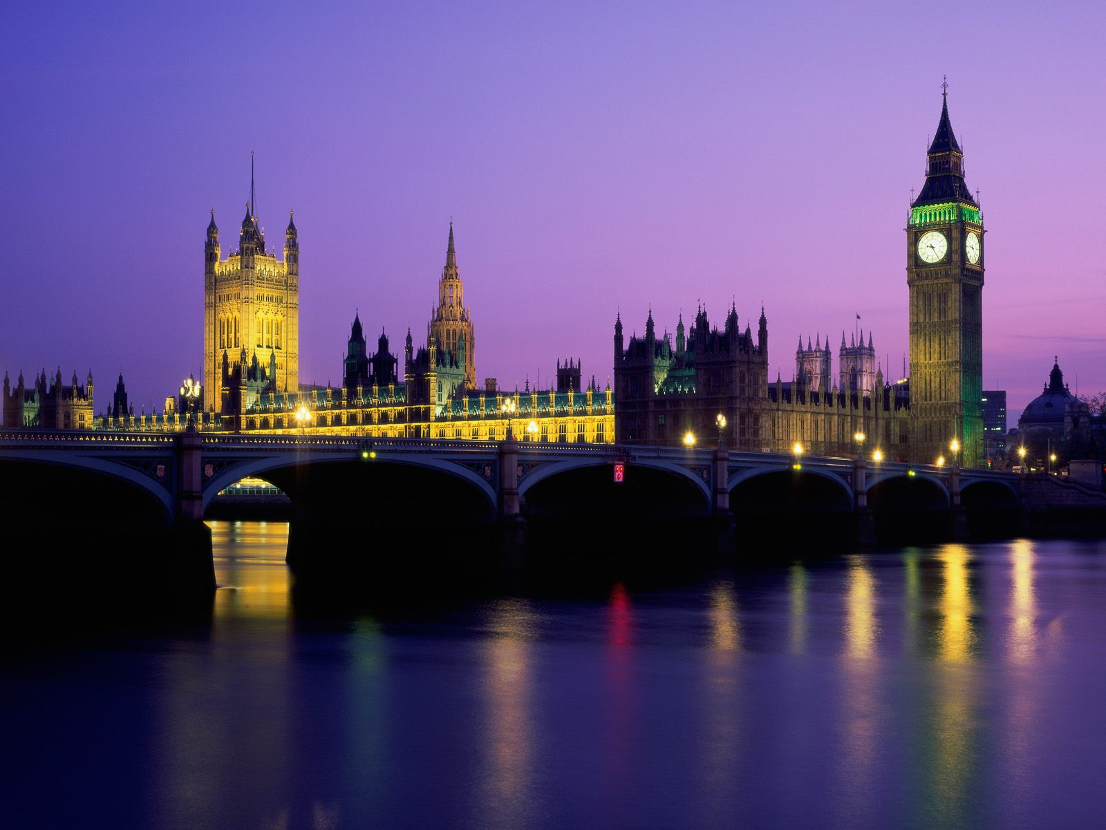 Big Ben Houses of Parliament England2141311369